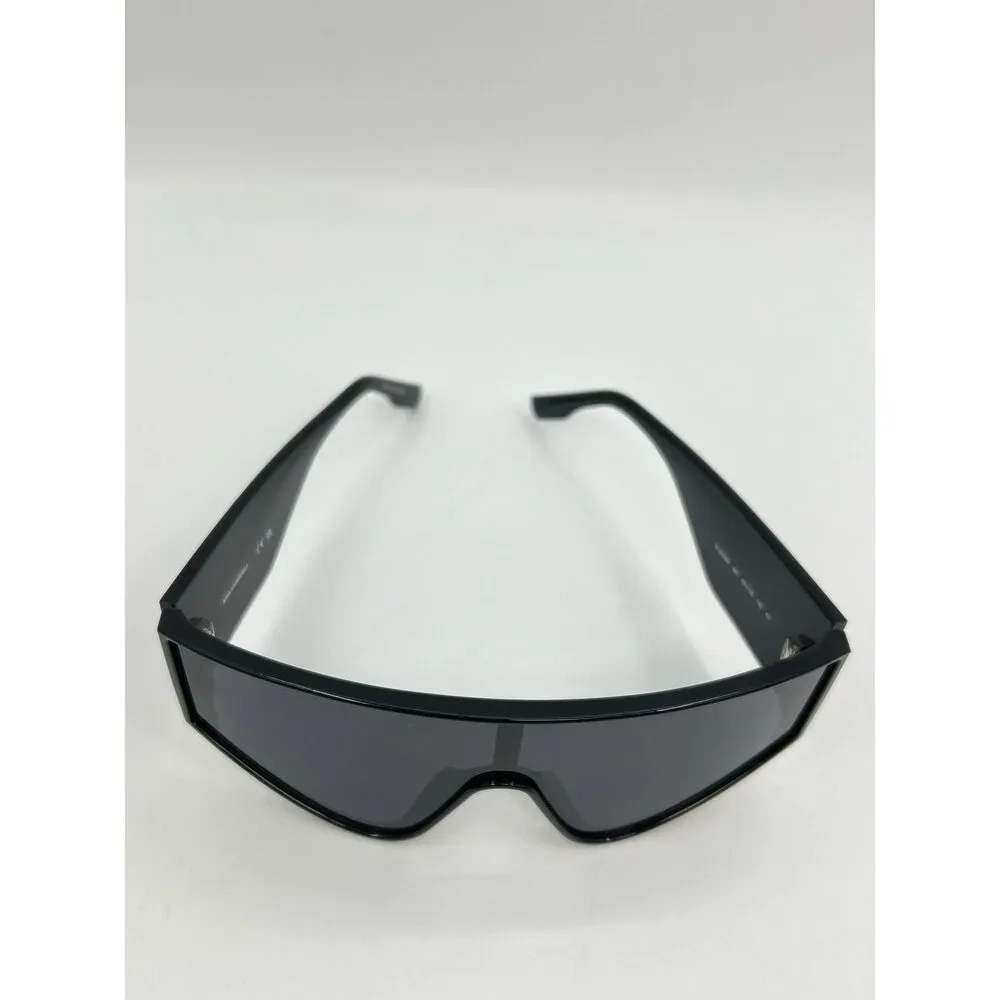 KARL LAGERFELD Black Sunglasses - Picture 3 of 9